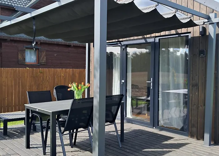 Brzozowe Ostrowie Holiday home *